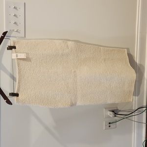 New with tags En Saison boucle Midi skirt